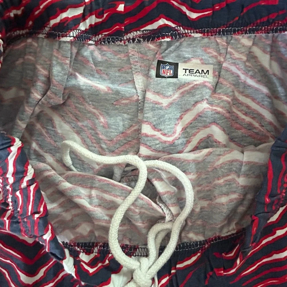 NWT NFL Team Apparel New England Patriots
Size XL Men’s pajama bottoms/lounging - Picture 5 of 8